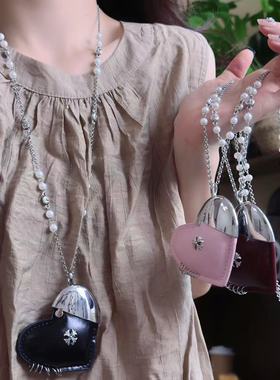 甜酷辣妹创意十字架克罗皮革爱心项链女长款挂脖珍珠拼接毛衣链潮