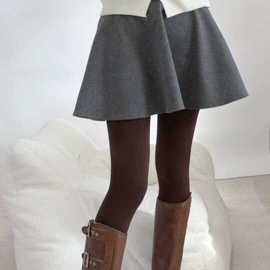 Autumn and winter warm Maillard dark karaage stockings