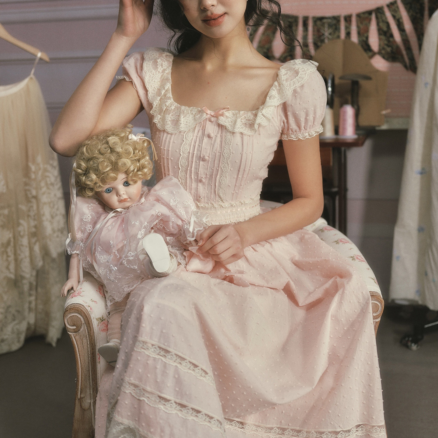 LaceMade 浓汤宝宝 法式甜美粉色公主裙蕾丝拼接方领长款连衣裙女,淘宝优惠券,粉丝福利购,淘宝优惠卷