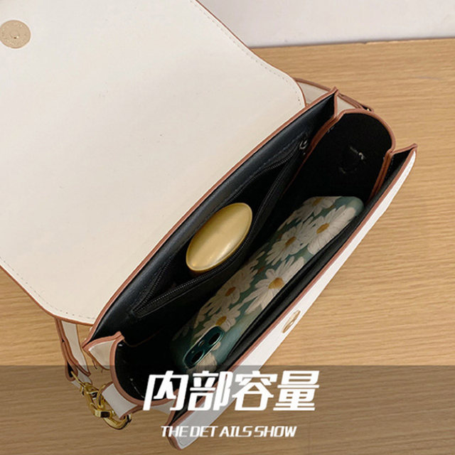 2021 new small bag female ins Internet celebrity fashionable shoulder bag armpit bag texture portable crossbody bag saddle bag