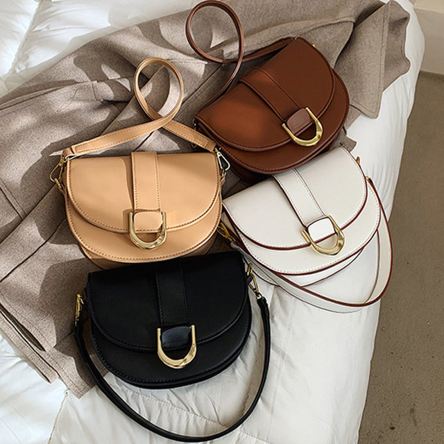 2021 new small bag female ins Internet celebrity fashionable shoulder bag armpit bag texture portable crossbody bag saddle bag