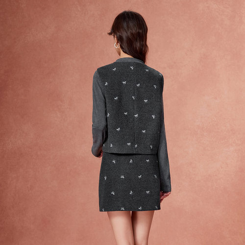 IEF/爱依服2025秋冬新款韩版轻奢气质感通勤显瘦上下三件套短裙 - 图3