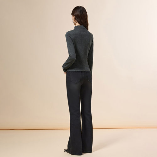 IEF/爱依服2025秋冬新款法式纯欲辣妹气质设计感修身百搭上衣 - 图3