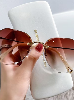 2025年新款无框太阳眼镜女防紫外线高级感墨镜潮女圆脸大脸显瘦夏