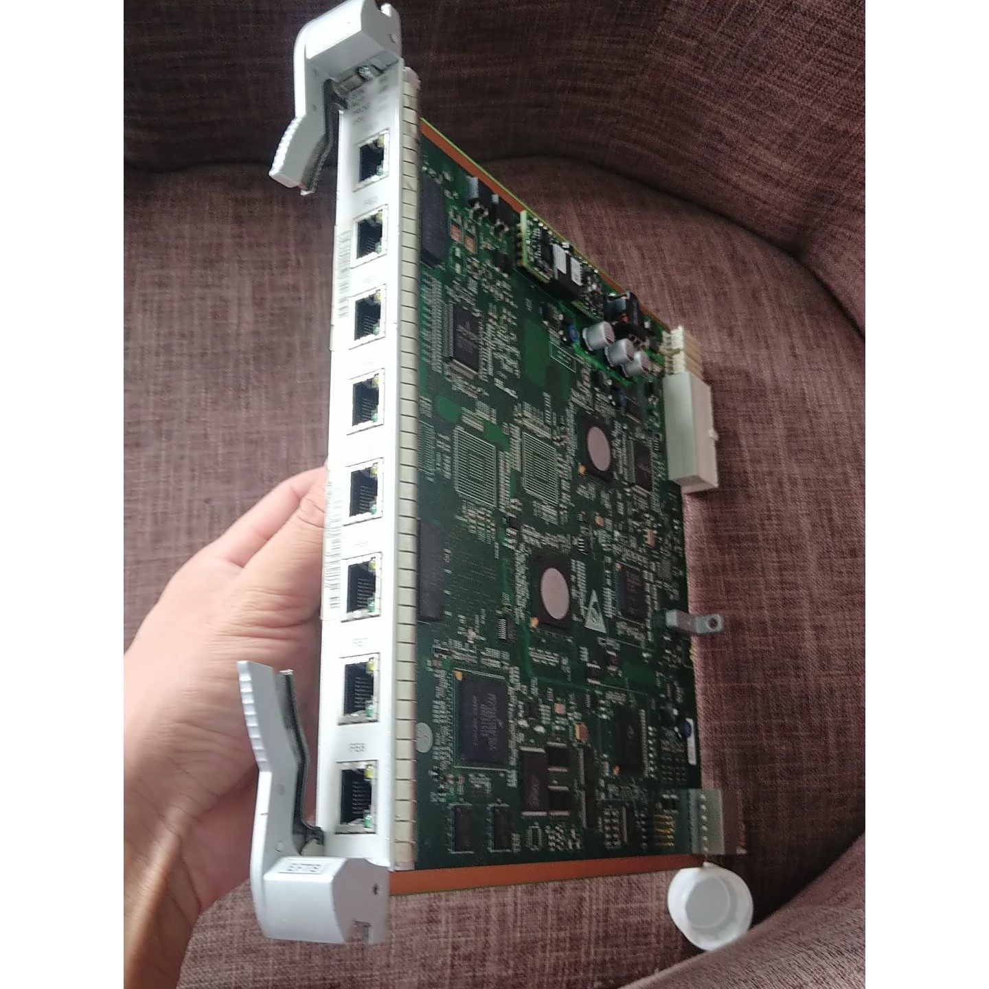 【议价产品】EFT8通讯板卡,成色如图,有轻微划痕掉件,便宜当配件 - 图1