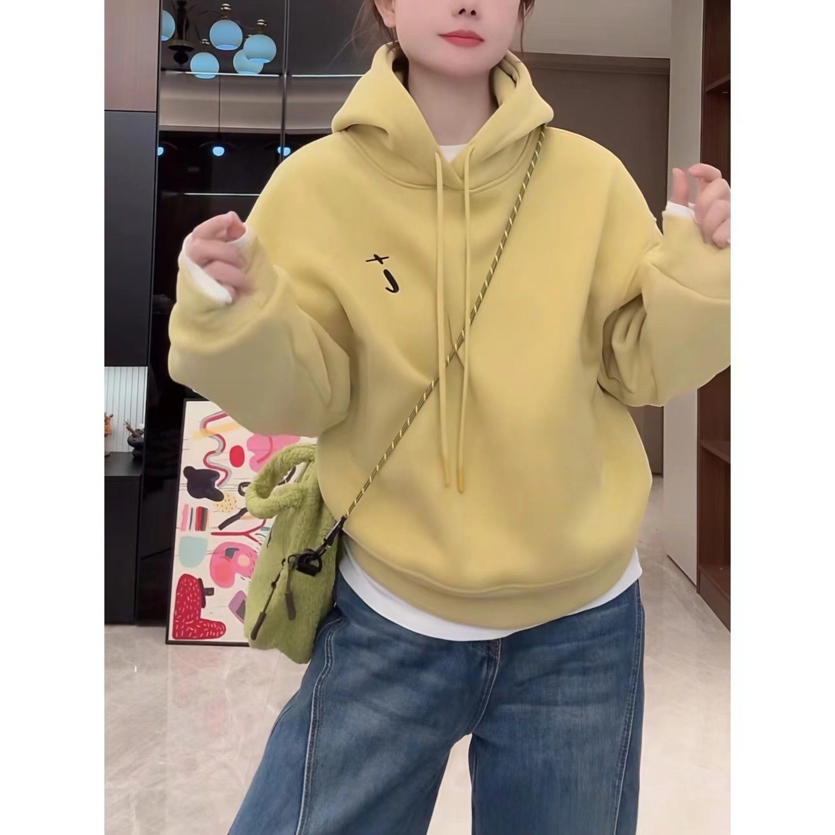 设计感刺绣加绒加厚连帽卫衣女2025秋冬新款百搭休闲风套头上衣潮,淘宝优惠券,粉丝福利购,淘宝优惠卷