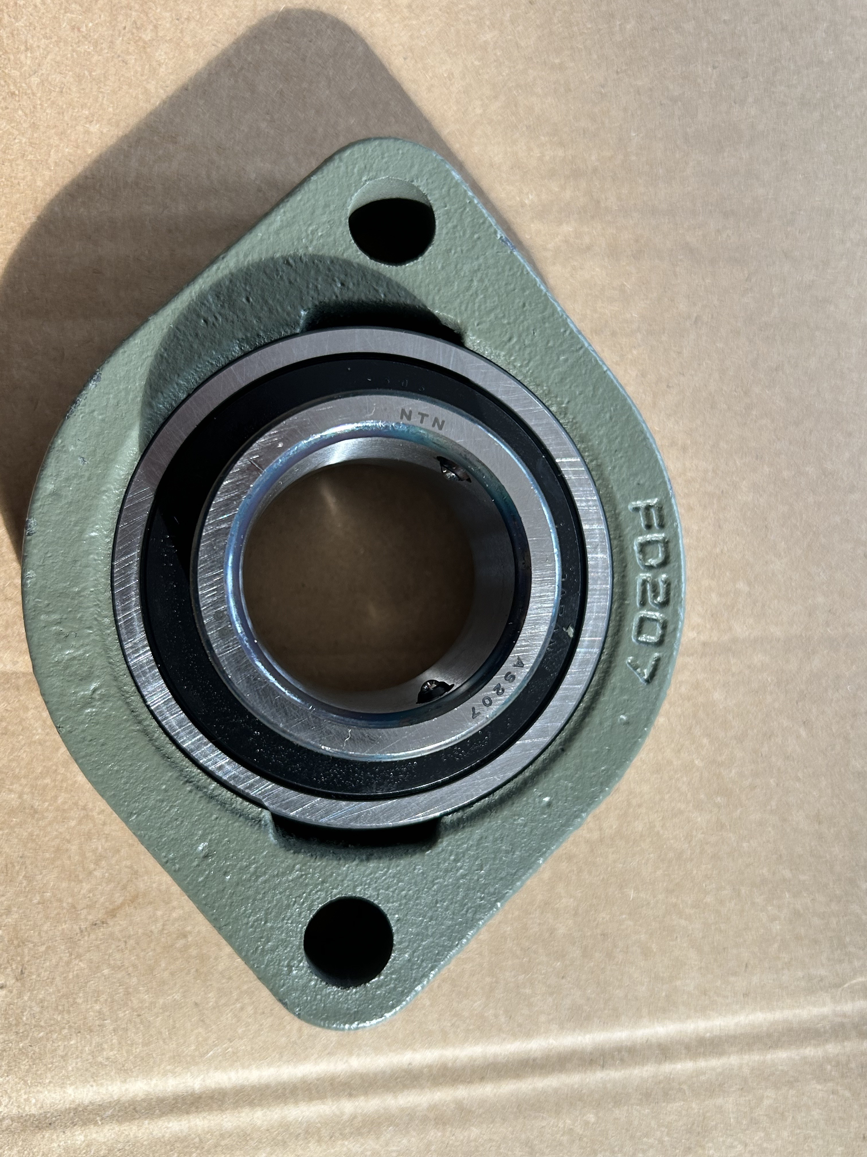 菱形卧式带座轴承FD/FW201FW202FW203FW204FW205FW206FW207FW208 - 图1