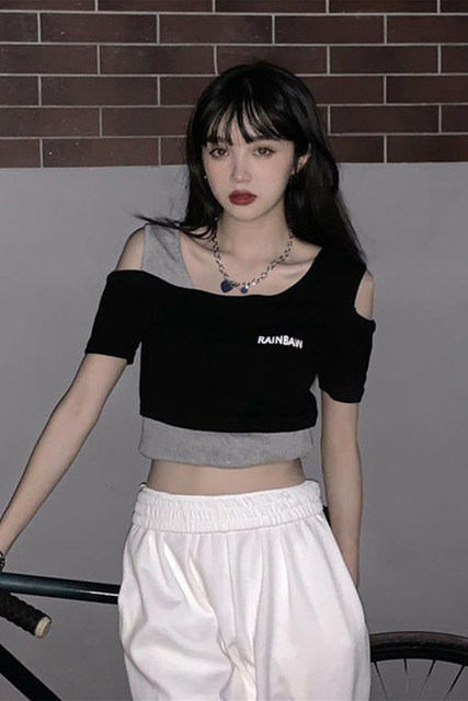 ຫ້ອງຝຶກຊ້ອມແບບກຸ່ມສາວ lisa ເສື້ອແຂນສັ້ນເຕັ້ນ jazz ແບບດຽວກັນ