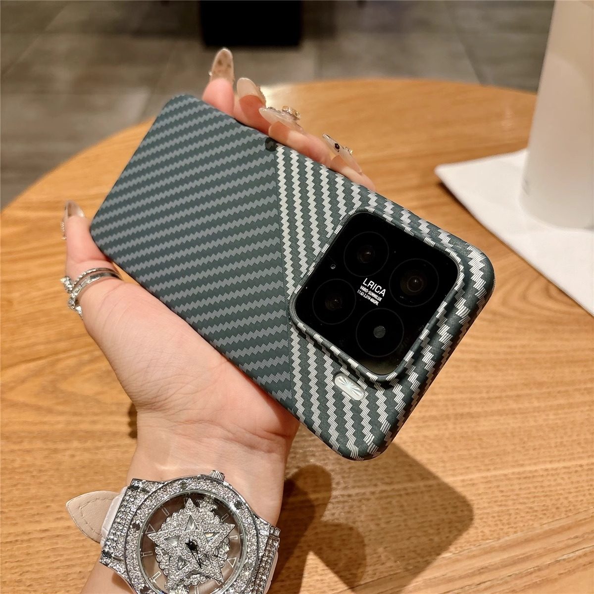 适用于新款小米15手机壳磁吸充电小米14pro简约碳纤维纹高级感15ultra防摔保护套小米13男女新款保护套硬壳,淘宝优惠券,粉丝福利购,淘宝优惠卷