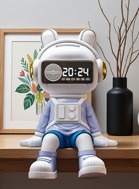 创意宇航员时钟音响儿童房摆件