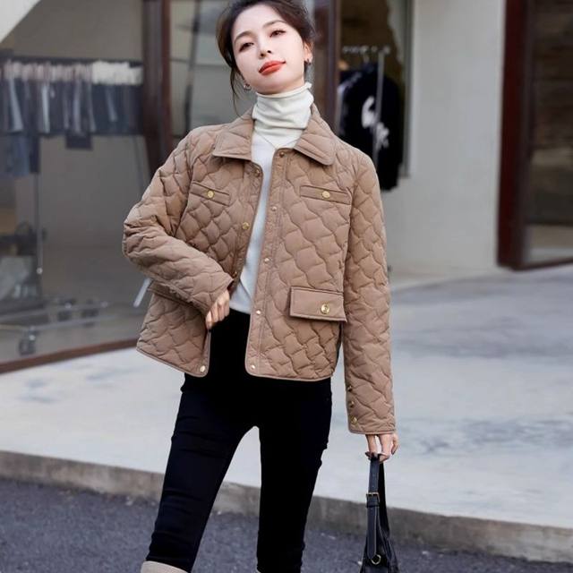 Xiaoxiangfeng light and short cotton-padded jacket for women 2024 off-season new autumn and winter lapel cotton-padded jacket for small people
