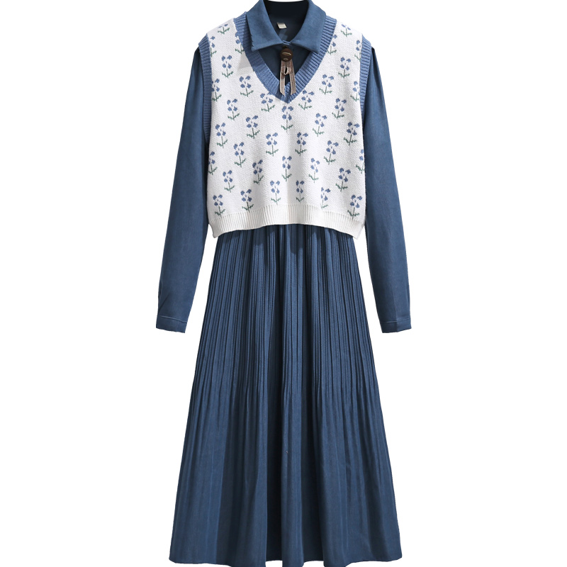 初黎旗舰店灯芯绒连衣裙早秋红色丝绒针织背心两件套冬季年新款女打底裙3