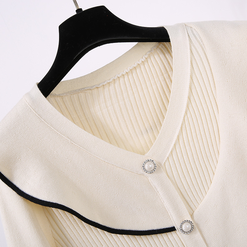 初黎旗舰店红色针织连衣裙冬法式小香风本命年女装新年战袍衣服打底毛衣裙子2