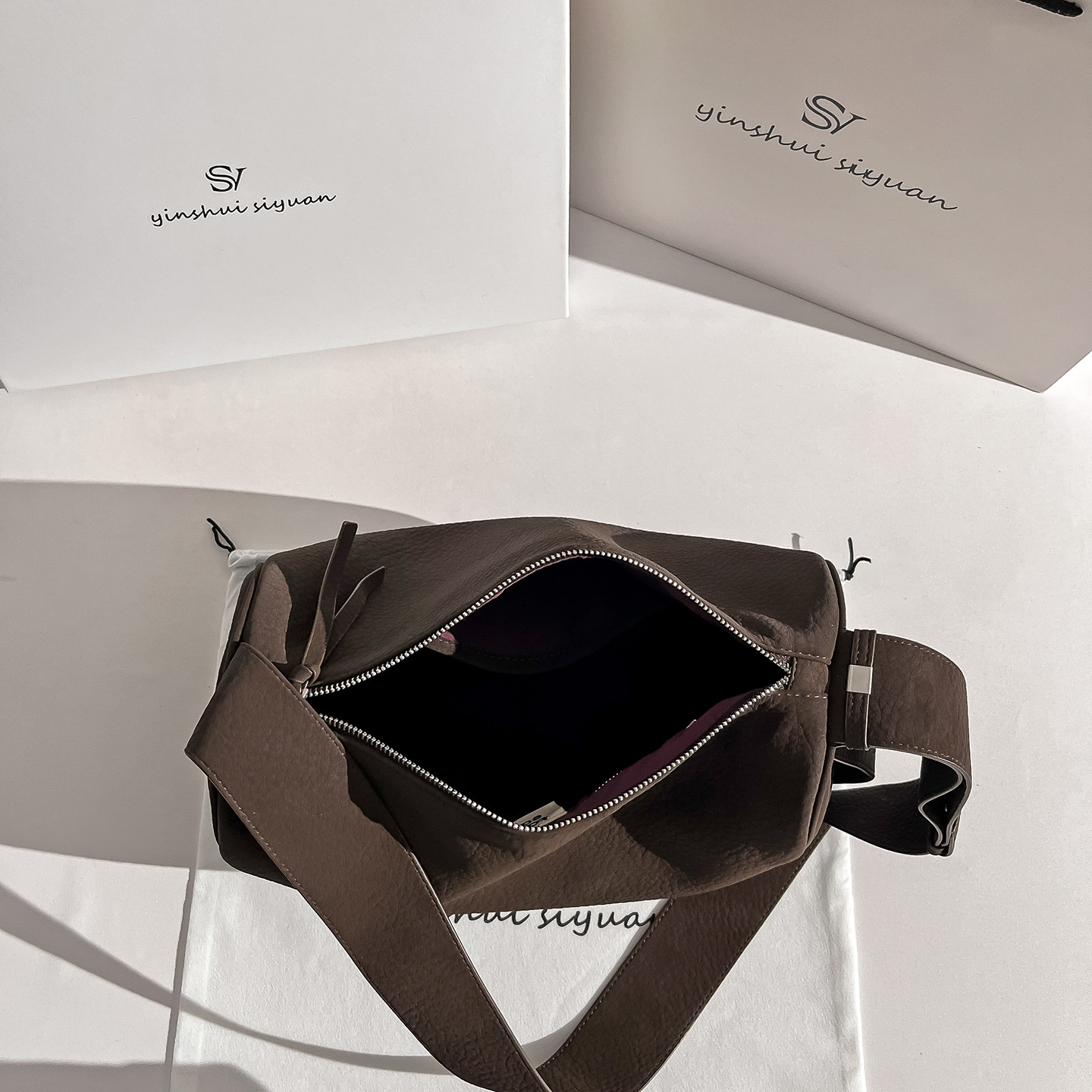 小众高级感单肩波士顿枕头包包2025新款秋冬通勤时尚腋下包斜挎包,淘宝优惠券,粉丝福利购,淘宝优惠卷