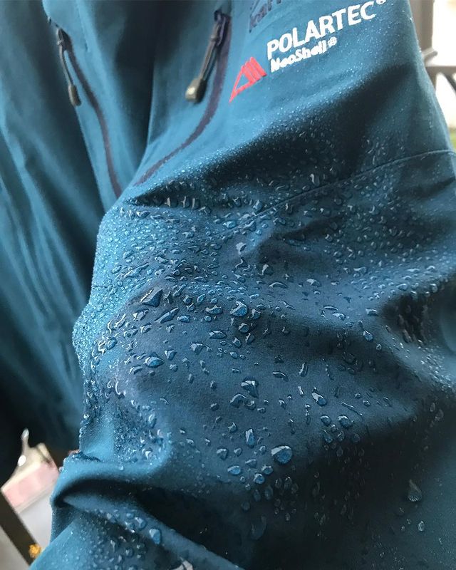 POLARTEC 亚微米防水冲锋衣透气全压胶软壳登山服冲锋衣 NEOSHELL POLARTEC 亚微米防水冲锋衣透气全压胶软壳登山服冲锋衣 NEOSHELL
