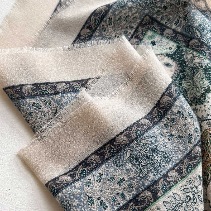 丝巾130cm大方巾女高级感米色腰果花领巾 搭配衬衫的ins披肩头巾,淘宝优惠券,粉丝福利购,淘宝优惠卷