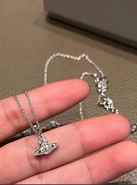 OSLO浮雕mini土星项链女简约轻奢小土星锁骨链