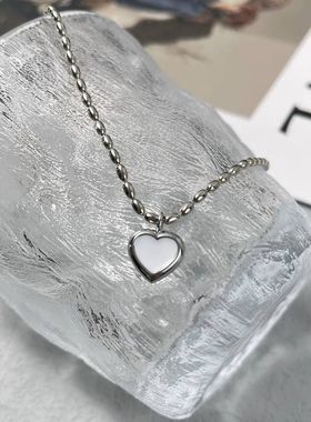 新款项链小众设计师款简约爱心时尚潮流风格多彩随心百搭心形项链