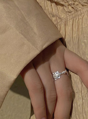 小众高级感打了个结戒指女通勤简约风百搭凹凸手工捶打感食指戒