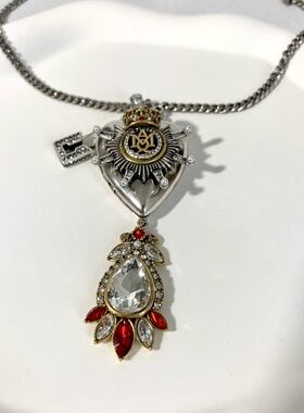 新款爱心磁吸翻盖项链女高级感个性气质重工水滴满钻别针颈链