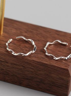 韩国韩版简约纽纹戒指 S925纯银莫比乌斯波浪细线戒指女