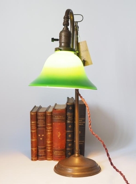 1930年代民国老上海阅读台灯照明灯具怀旧老物件摆件绿玻璃灯罩