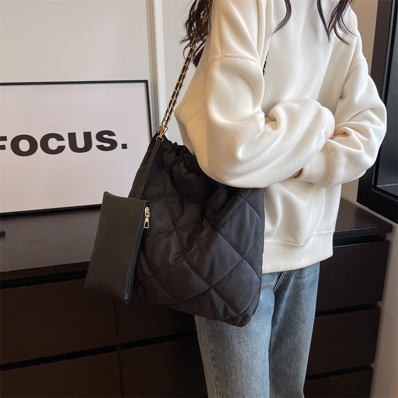 韩国ins风小众日常大容量包包女2023新款春夏百搭菱格链条单肩包,淘宝优惠券,粉丝福利购,淘宝优惠卷