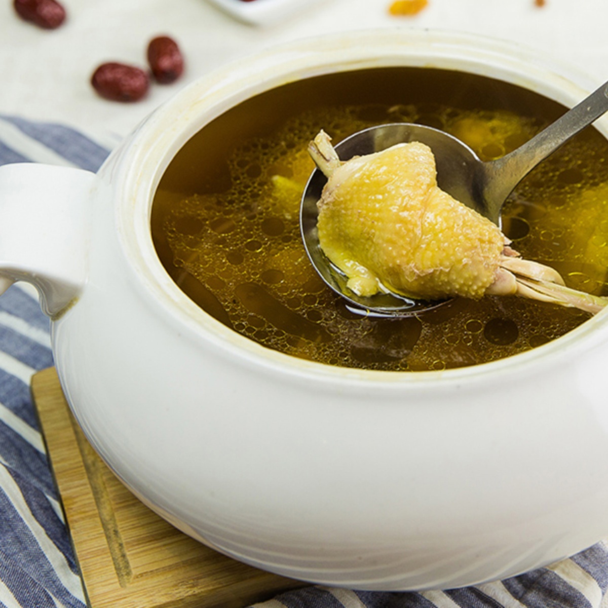 河田牌长汀河田鸡飞鸡活体农家散养土鸡汤月子白切新鲜母鸡肉整只 - 图0