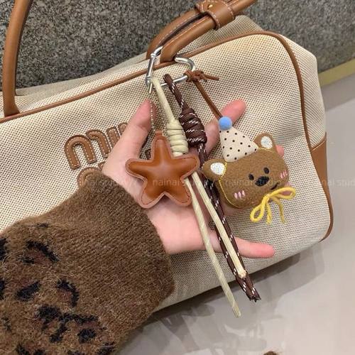 miu系可爱毛绒小熊挂件女风登山绳手绳卡通玩偶包包挂件书包挂饰 - 图3
