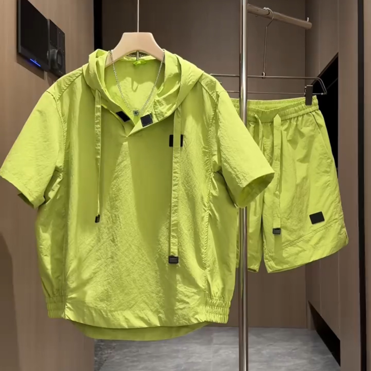 夏季新款连帽速干休闲运动套装男女款百搭潮牌宽松短袖短裤两件套,淘宝优惠券,粉丝福利购,淘宝优惠卷