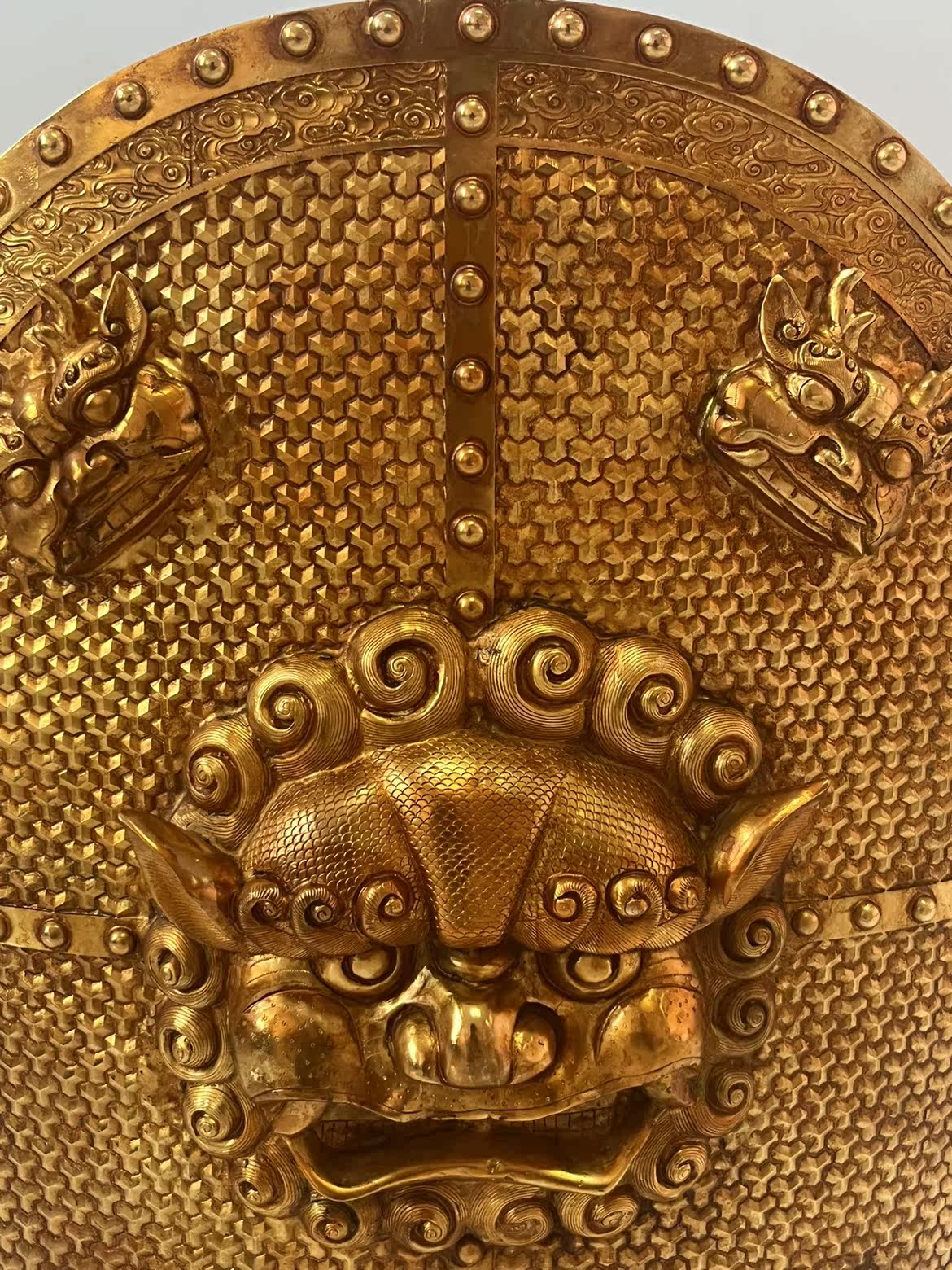 古董收藏器.唐代铜金盾牌鎏金镀金手工打造纯铜仿古狮子纹铜器