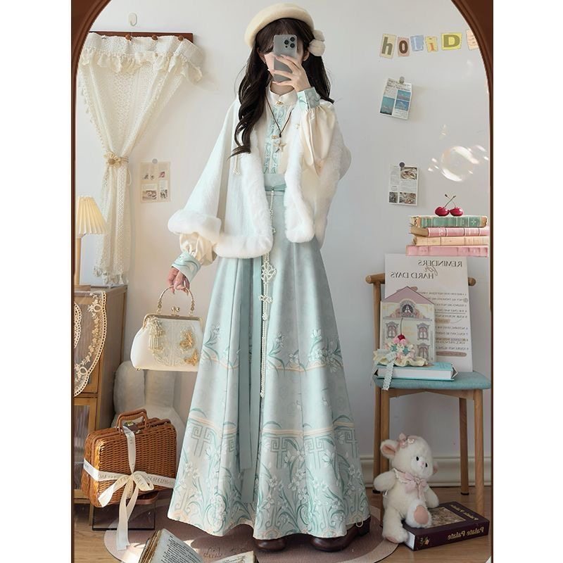 大码汉服女胖mm200斤明制汉元素新中式汉洋折衷加厚斗篷秋冬套装,淘宝优惠券,粉丝福利购,淘宝优惠卷