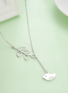 Lovely Bird Pendant Necklace for Women Animal Leaves Necklac