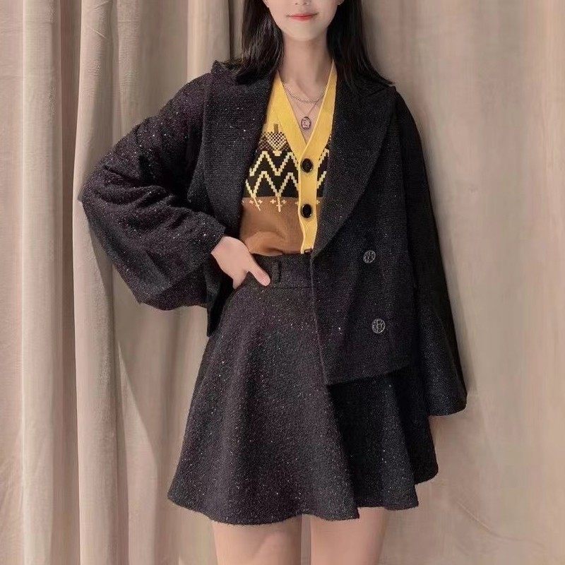 年阿玛施新特官网2021秋新款短外套 必帅短外套