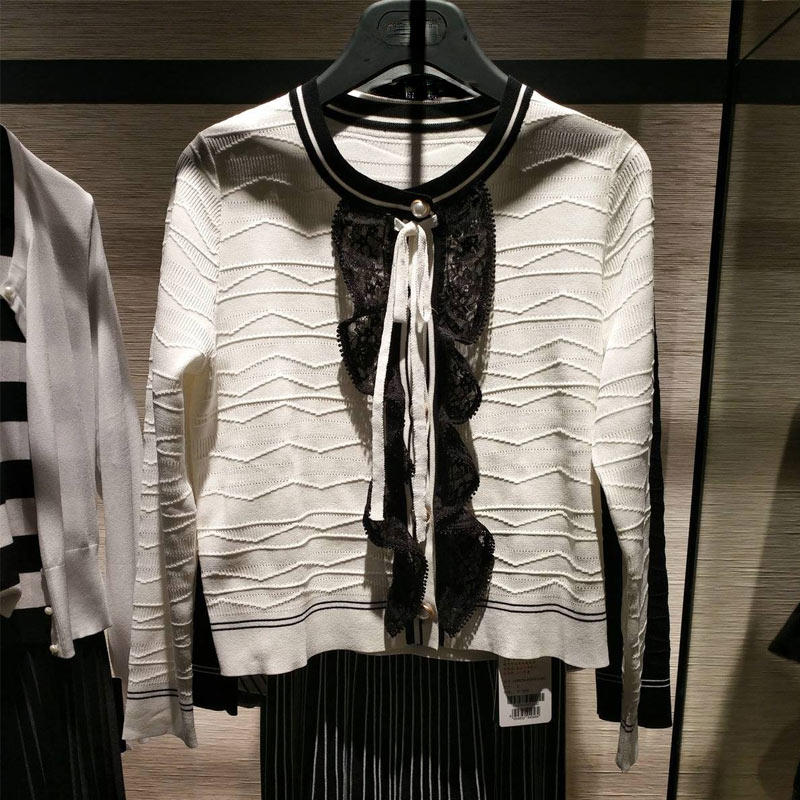 年阿玛施新特官网2021新款短外套 必帅毛针织衫