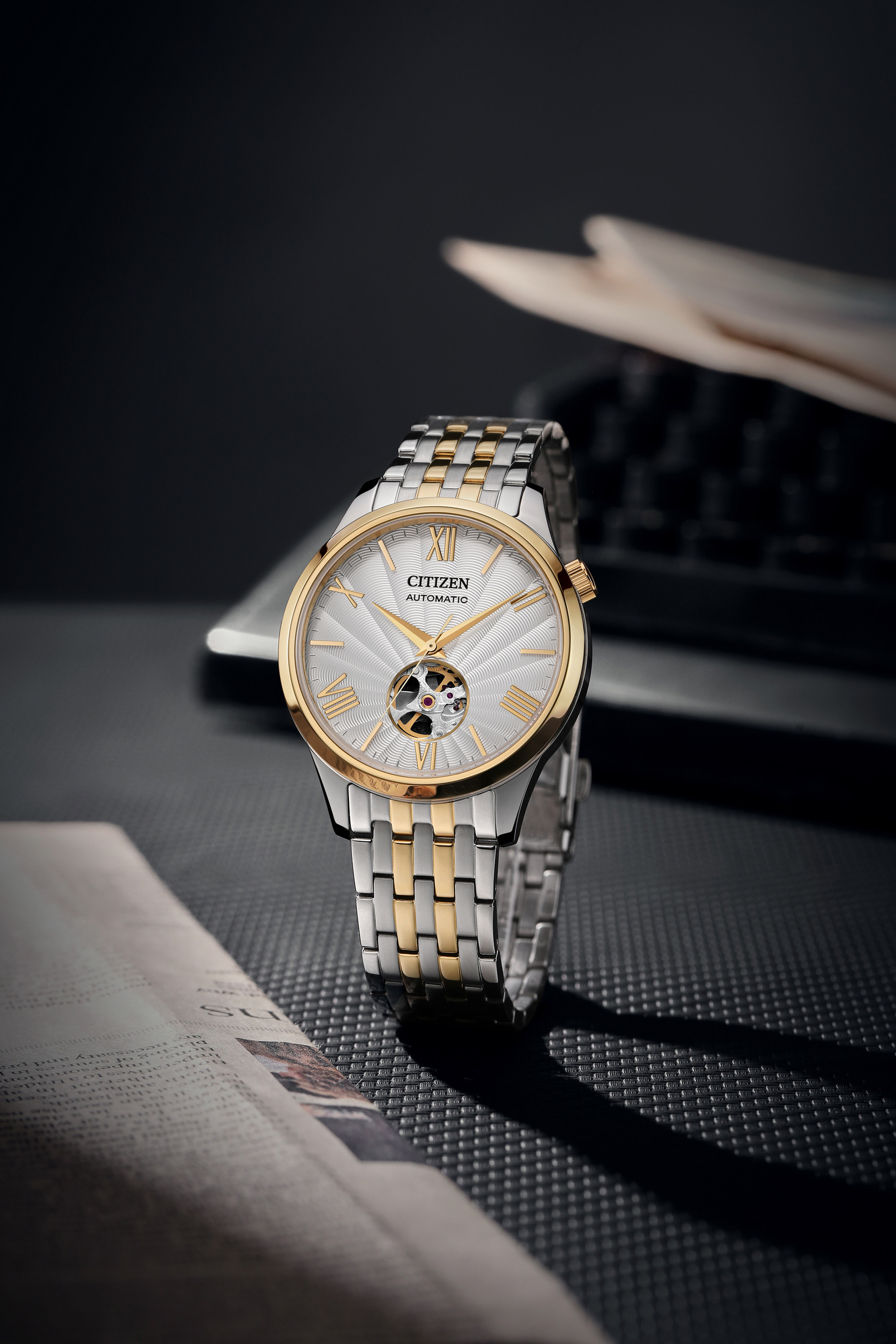  西铁城中尧日韩腕表