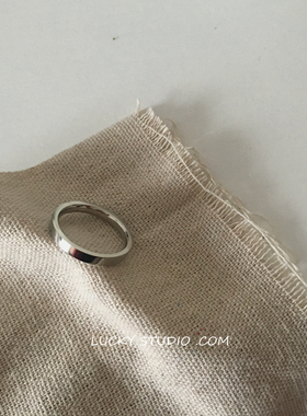 钛钢不掉色简约光面素圈戒指男