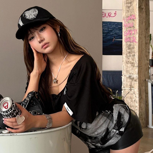 24ans Printed T-shirt | 含天丝人头印花大露背链条宽松短袖T恤 - 图0
