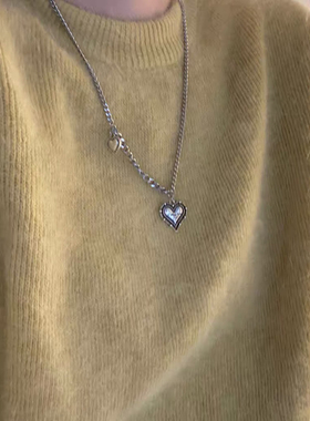 韩国东大门秋冬字母爱心项链女时尚个性小众设计高级感轻奢毛衣链