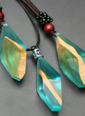 原创树脂吊坠海洋之心木头毛衣链