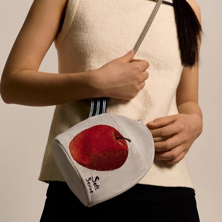 SoftServe柔软供应油画茶壶小猫苹果花斜挎收纳化妆手拿迷你包包,淘宝优惠券,粉丝福利购,淘宝优惠卷