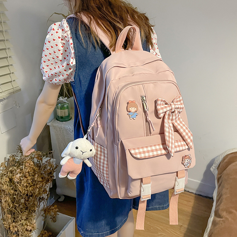 新款可爱小学生三到六年级初中生大容量背包女生双肩包高中生书包