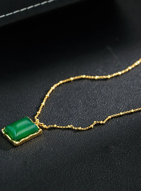 网络爆款绿色天然石头小方块吊坠项链小清新气质高级感项链