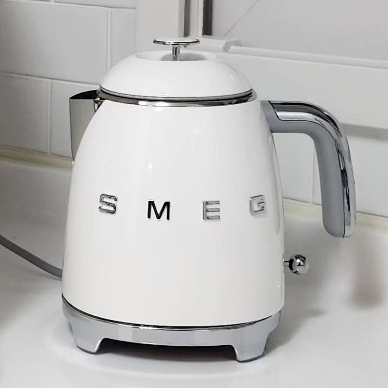 SMEG KLF05意大利进口不锈钢小容量迷你即热自动电热水壶意式复古 - 图1