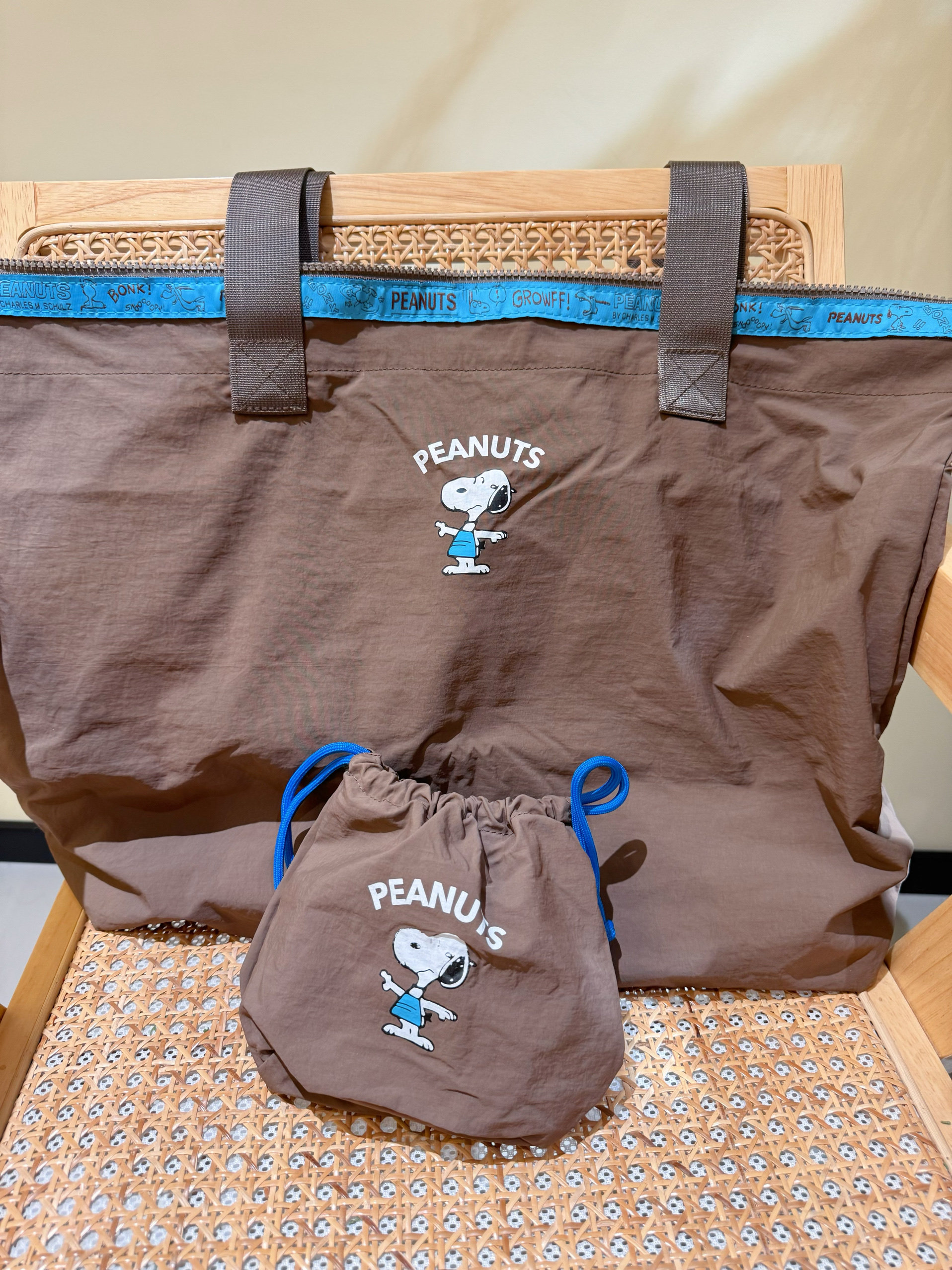 可爱史努比大容量旅行袋行李包可套拉杆箱便携可折叠健身包潮,淘宝优惠券,粉丝福利购,淘宝优惠卷