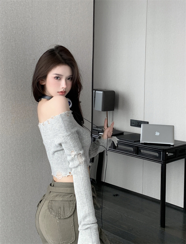 针织衫女一字肩纯欲风破洞露肩短款上衣早秋小心机紧身长袖打底衫,淘宝优惠券,粉丝福利购,淘宝优惠卷