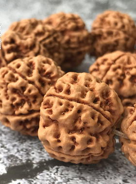 金诗文玩尼泊尔蜂窝双