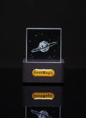 GeekMagic GIFTV Crystal Holographic Desktop Decoration: Smar