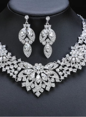 Necklacejewelrynecklace