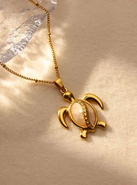 Summer Beach Turtle Necklace for Women Beads Chain Pendans N